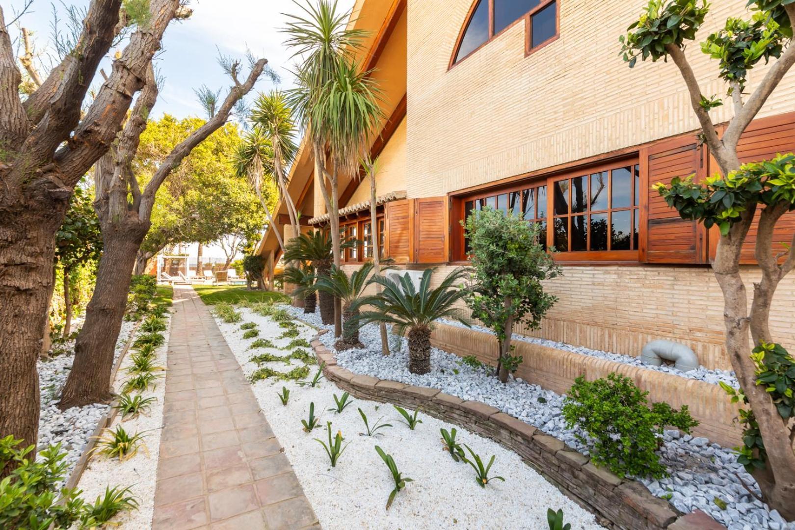 Dolce Vita B&B - Only Adults Playa Pobla de Farnals Ngoại thất bức ảnh